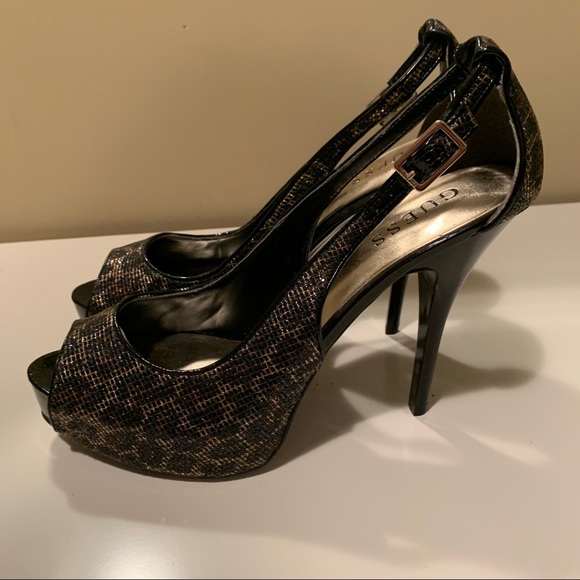 Guess Leopard Pumps ( NWOT) - Picture 5 of 11